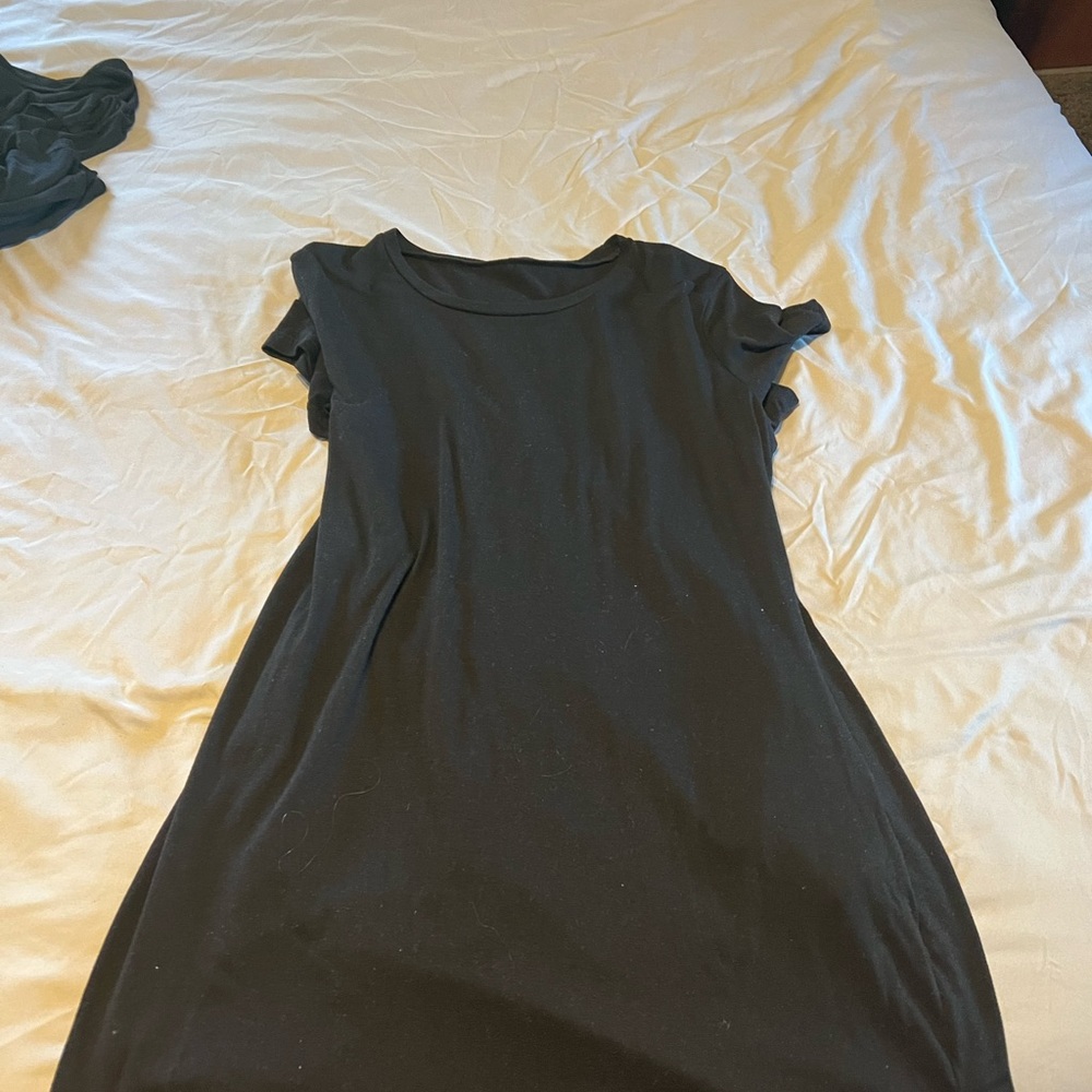 Black tagless dress.